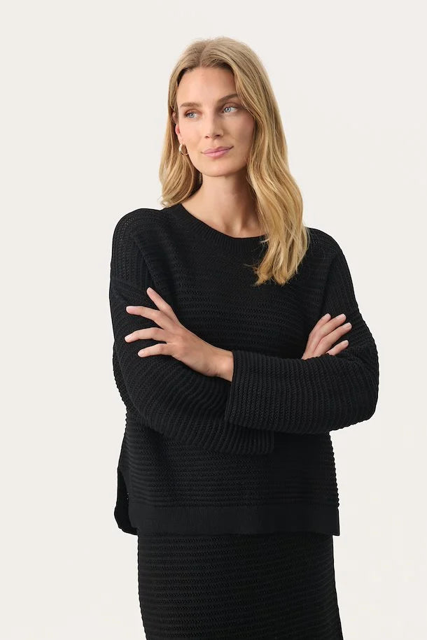 Gelikan Black Pullover