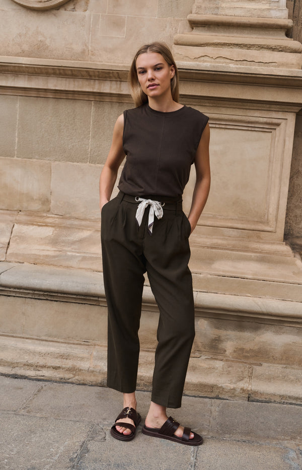 Trousers with  scarf belt - Brown