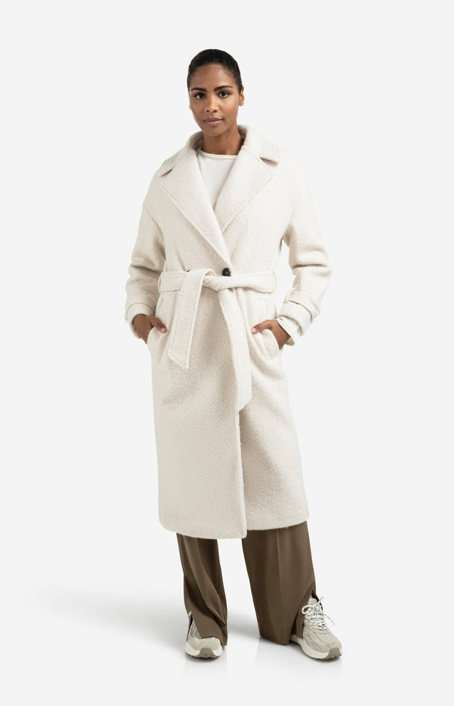 Long bouclé coat with belt - ecru