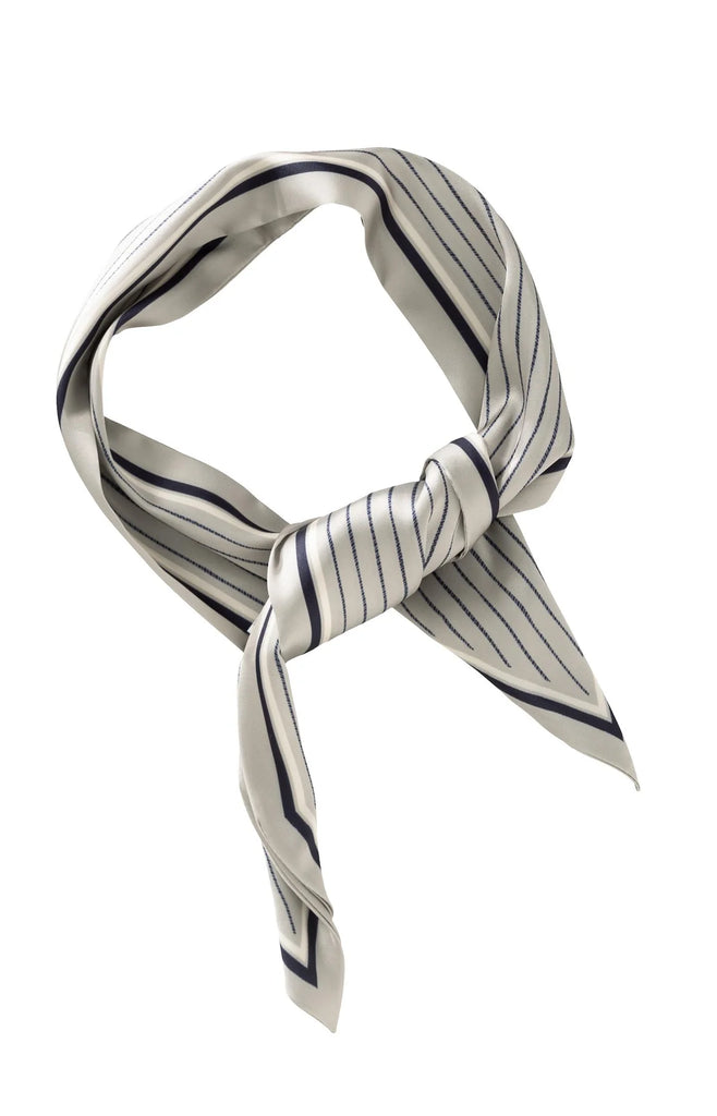 Short Fine Neck Scarf