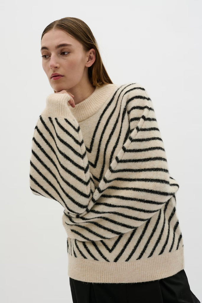 Teodora Oneck Sweater by KBS