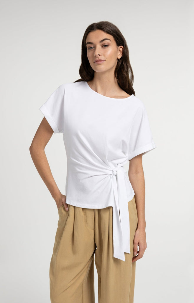 Top with round neckline and knot white